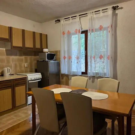 Apartament Jakov